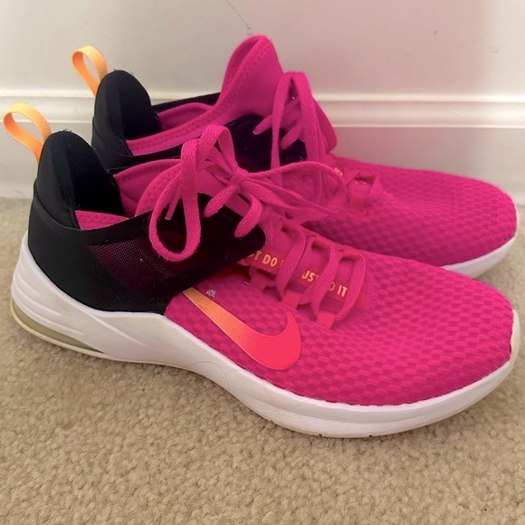 Nike Air Fuchsia and Black Running Shoes - Picture 1 of 4